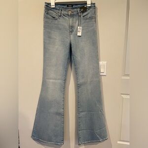 NWT Express ‘70S Flare Women's Jeans Blue Size 8R Mid Rest